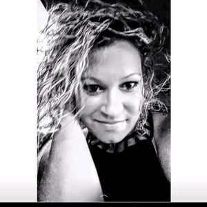 Meet your Posher, Tina